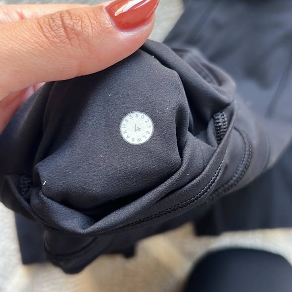 LULULEMON fast and free reflective crop - Picture 3 of 4